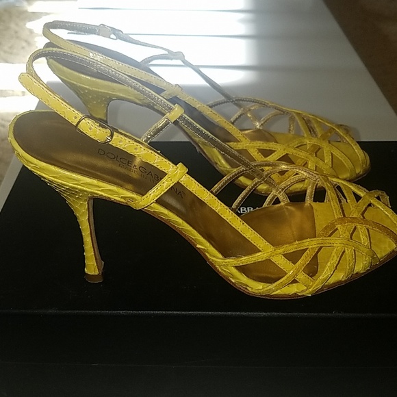 Dolce and Gabbana yellow whip snake sandal heels - Picture 2 of 8
